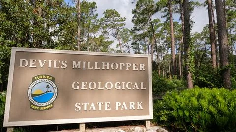 Devil's Millhopper Geological State Park Entrance Sign Stock Photos
