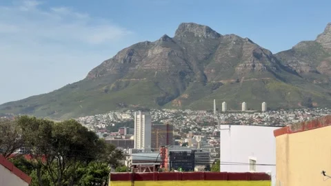 Devils Peak Cape Town on a clear day. Stock Footage 345121162
