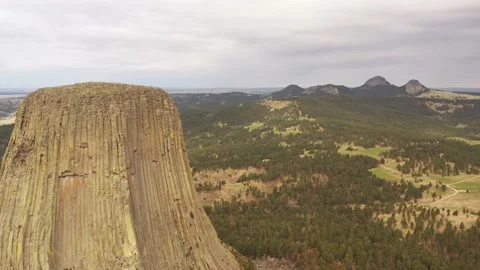 Devils tower shot  39 Video stock 164286234