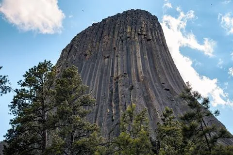 Devils Tower Towering Up, Devils Tower National Monument, Wyoming Stock Photos