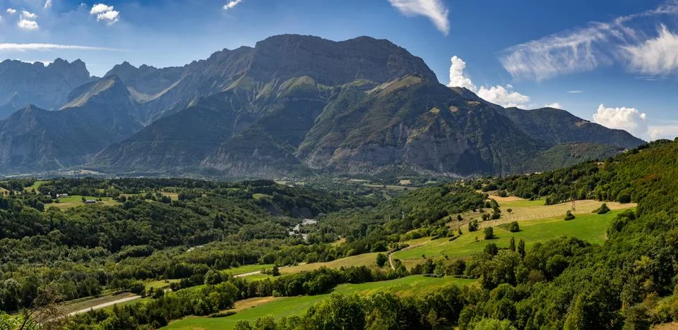 Devoluy Massif Range with the Faraut Mountain, Alps, France 스톡 사진