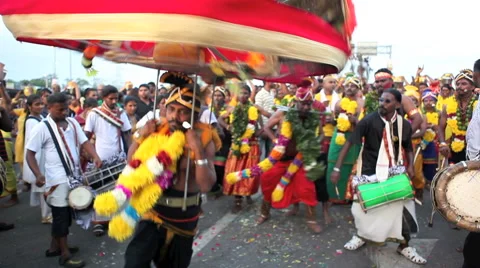 Devotee dancing Kavadi Attam at Thaipusam festival Stock Footage 41675130