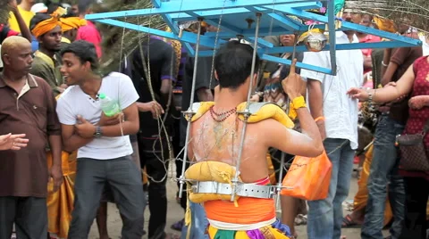 Devotee dancing Kavadi Attam at Thaipusam festival Stock Footage 41675724