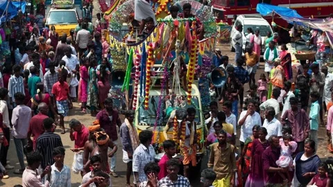 Devotee Performing Alagu Kuthu Ritual During Festival in Sivaganga India Stockbeeldmateriaal 336427620