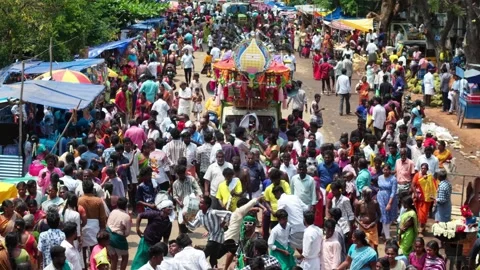 Devotee Performing Alagu Kuthu Ritual During Festival in Sivaganga India Stockbeeldmateriaal 336427807