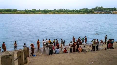 Devotees are preparing to take a bath on the banks of  river Ganges Foto stock