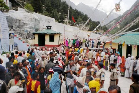 Devotees queue queues Gangotri temple temples Color Colors devotee female ... Stock Photos