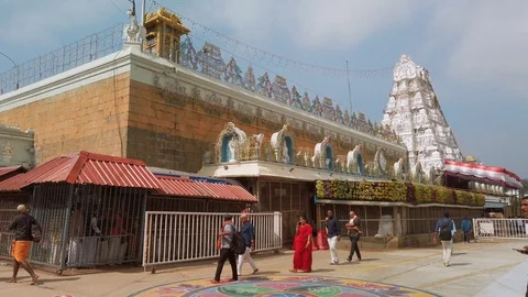 Devotees visit Balaji temple at Tirumala hill. Stock Footage 124620162
