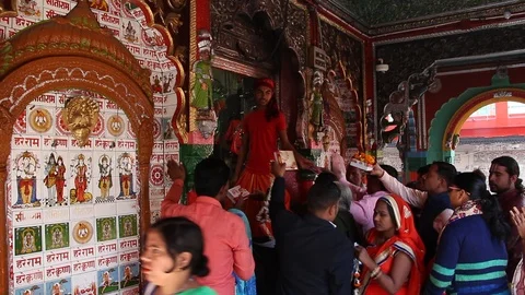 Devotees visited Hanuman Garhi temple in Ayodhya. Stock Footage 124656696
