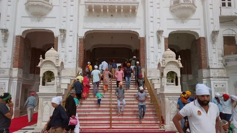 Devotees visiting Golden temple in Amritsar. Stock Footage 121550271