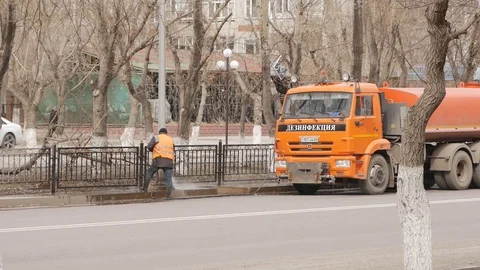 DezFH6n Stock Footage 129379682