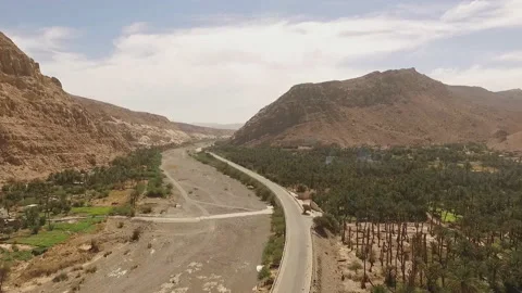 Dhank Province OMAN - Wadi al Afli village view from the air Dot Stock-Footage 106929796
