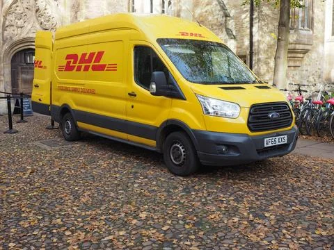 DHL van in Cambridge Stock Photos