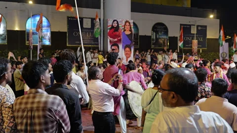 Dhol Tasha Pathak Performing During Ganesh Visarjan Procession At Andheri West Vídeo Stock 346586788