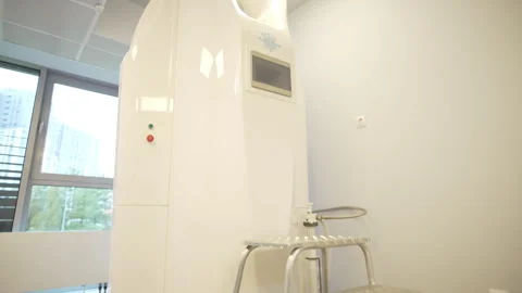 Diagnostic container with steps for precise radiology Vídeos de archivo 317146343