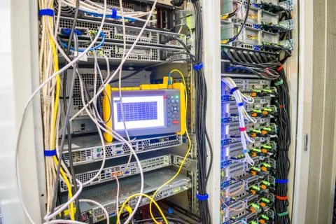 Diagnostics of telecommunication problems in the server room of the data cent 库存照片