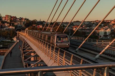Diagonal View of Metro Train Arriving at Halic Station Фото