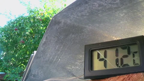The dial shows the air temperature in the summer cottage. It shows how hot the Stock-Footage 252030233