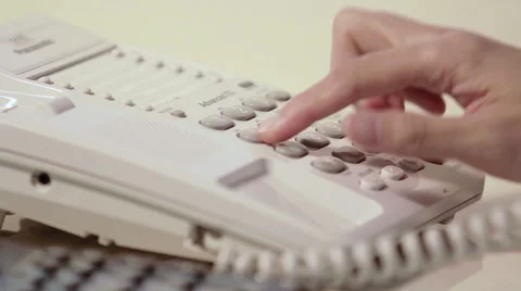Dialing telephone 動画素材 62802561