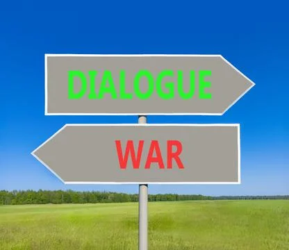 Dialogue instead war symbol. Concept words Dialogue and War on beautiful gr.. Foto stock