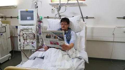 Dialysis in a hospital Vídeo Stock 79735560