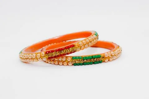 Diamond bracelets bangle isolated on white background Foto stock