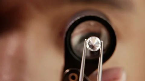Diamond examination Diamond grading 動画素材 68044925