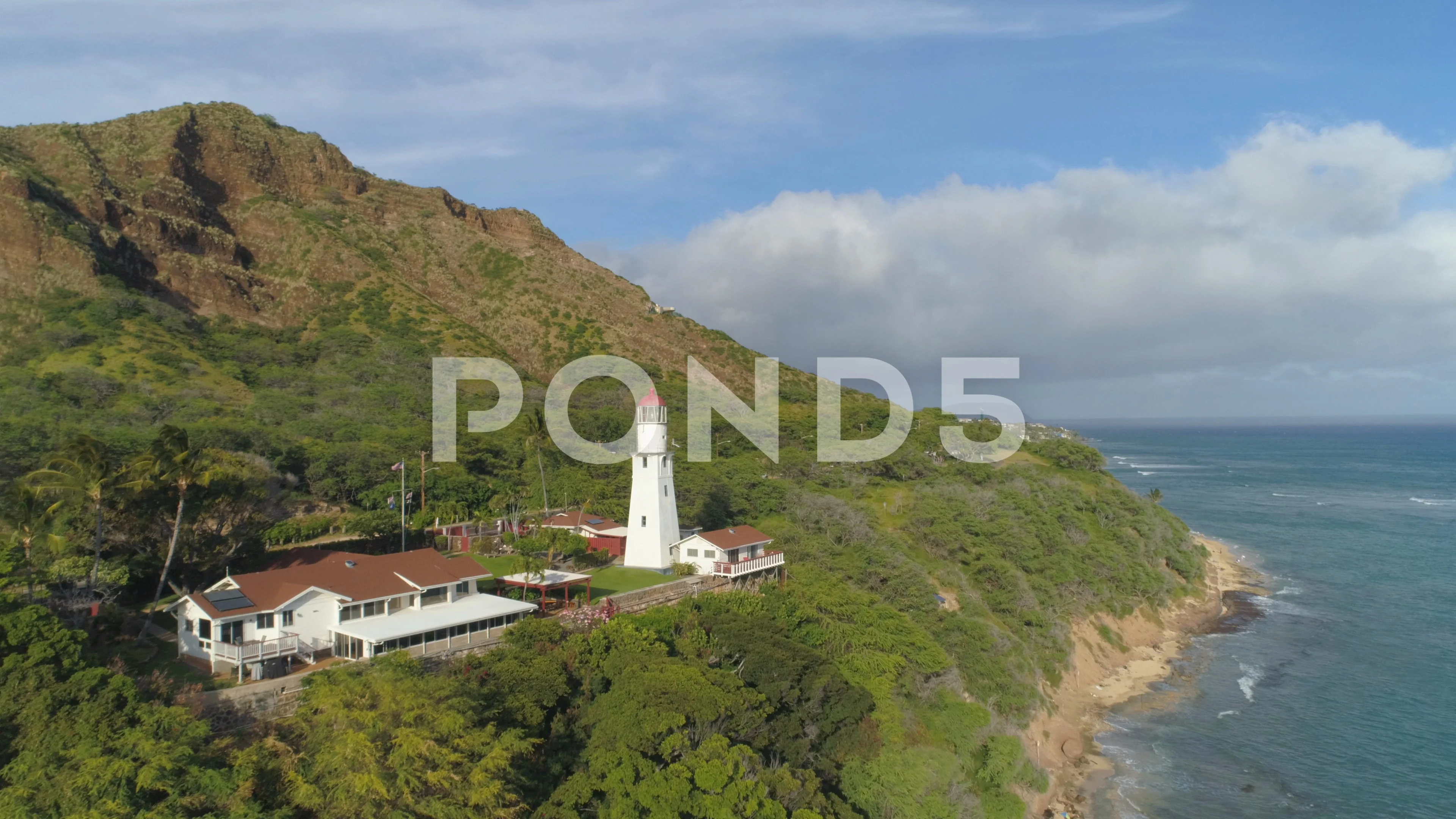 diamond head lighthouse oahu hawaii