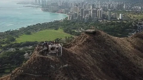 Diamond Head rising above 스톡 동영상 84605088