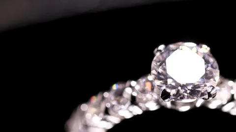 Diamond ring on black background 스톡 동영상 96043118