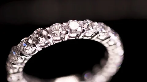 Diamond ring on black background 스톡 동영상 96989065