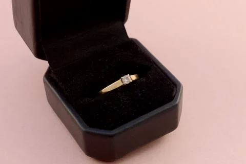 Diamond Ring Gold Stock Photos