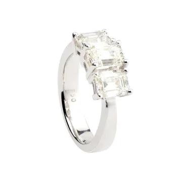 Diamond ring Stock Photos