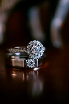 Diamond ring on the table Fotos Stock