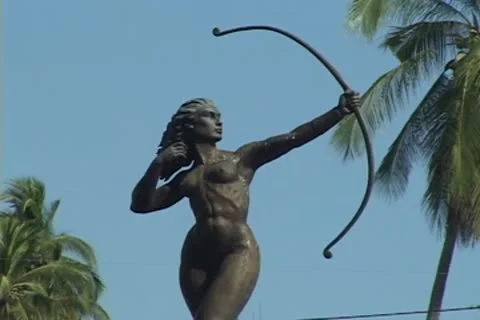 Diana statue/fountain Video stock 8947515