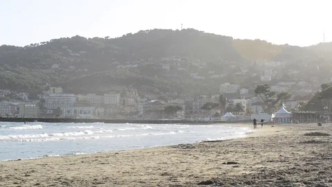 Diano Marina, sunset on the beach Видео 81170176