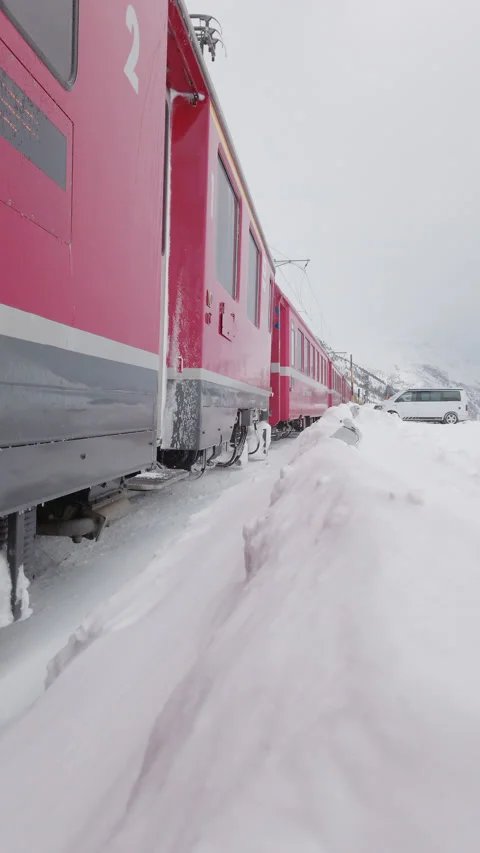 Diavolezza mountain railway train Video stock 151786728