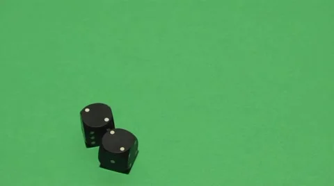 Dice roll on the green cloth Video stock 1000160