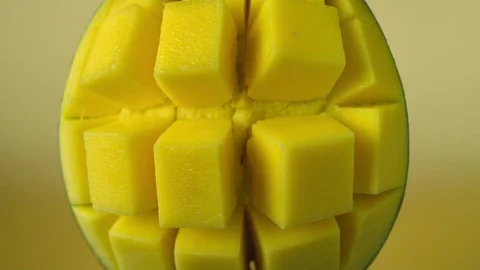 Diced mango open Stock-Footage 81798949