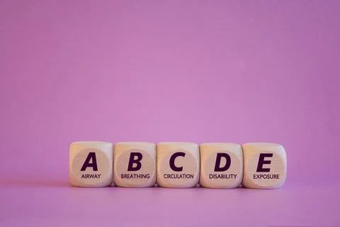 Dices form the expression ABCDE. Symbol for the medical ABCDE Foto stock
