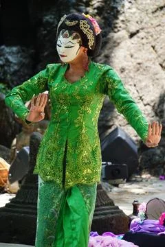 DidiK Nini Towok Performs dance Stock Photos