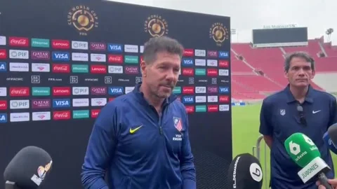 Diego Simeone prepares Atlético de Madrid ahead of Club World Cup debut against  스톡 동영상 311278109