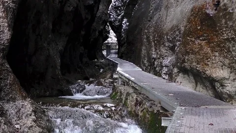 Diery Stock-Footage 82957793