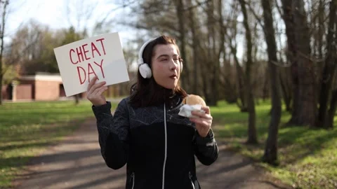 Diet culture vs cheat day Video stock 333560680