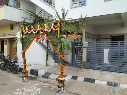 Different angle view of Traditional Coconut Leaves Chapra or Flower decoratio Stock Photos