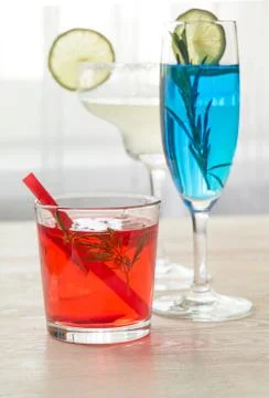 Different cocktails in front of window Stock-Fotos
