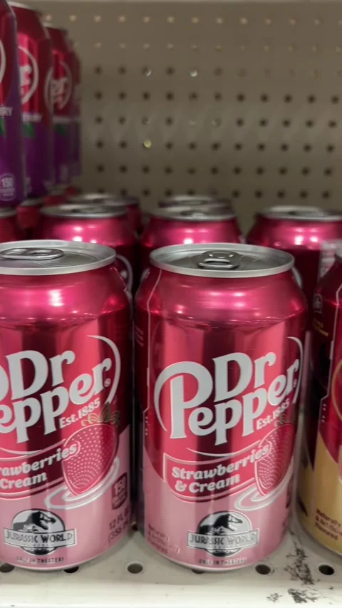 Different flavours of Dr. Pepper soda 스톡 동영상 329897324