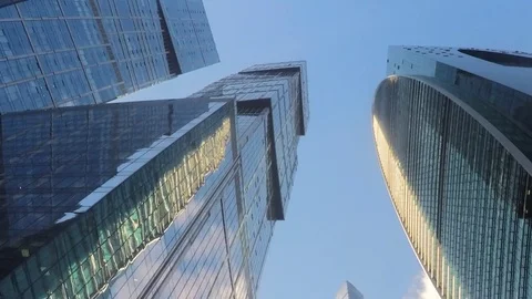 Different Glass Skyscrapers And Clouds Timelapse Vidéo 82051589
