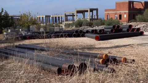 Different pipes waiting for installment Vídeo Stock 70347254