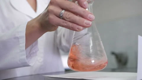 Different substances and obtaining a visual reaction. Concept of: Science. Video stock 119304154